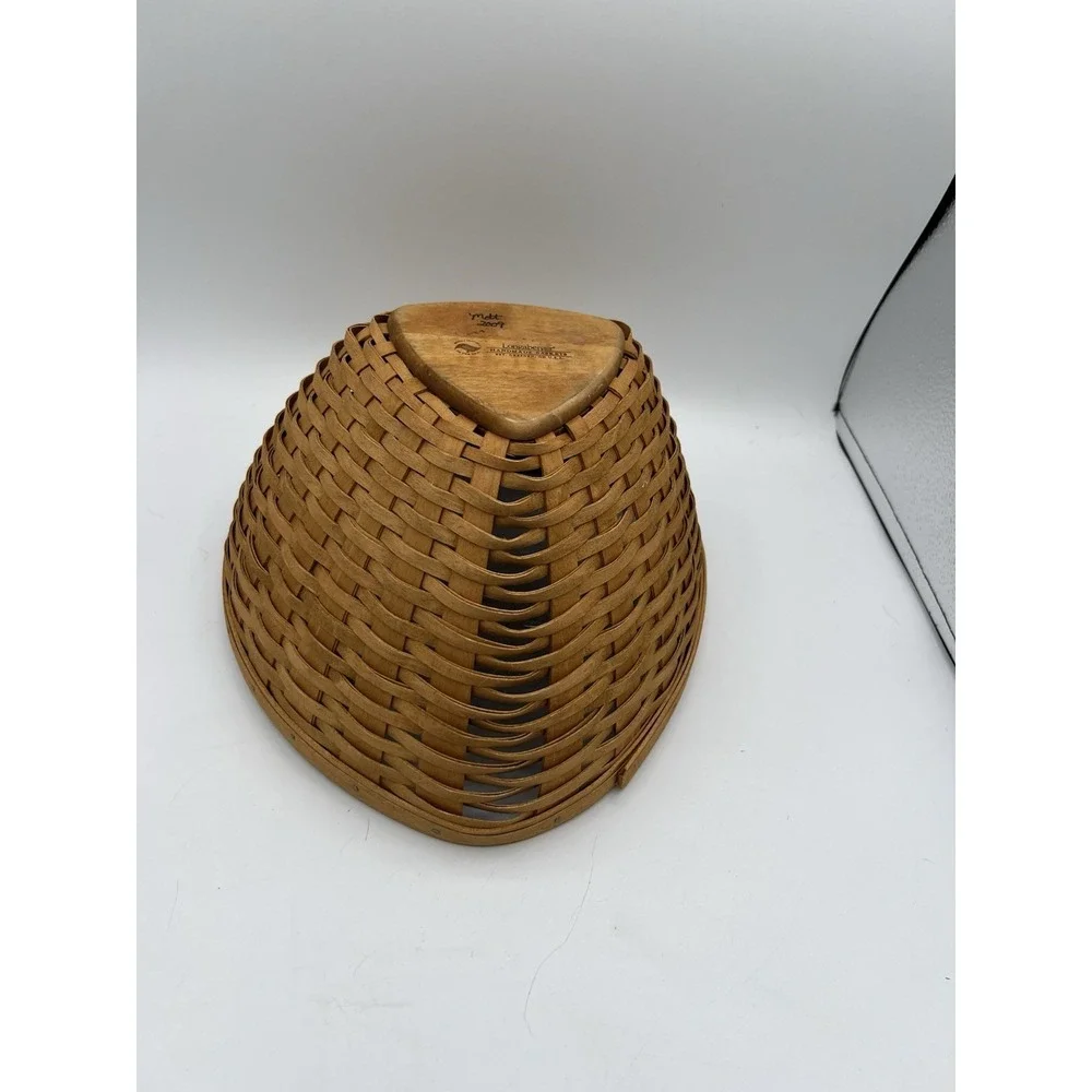 🧺Longaberger 2009 Large Triangle Bowl Basket–Unique Shape-Classic Craftsmanship